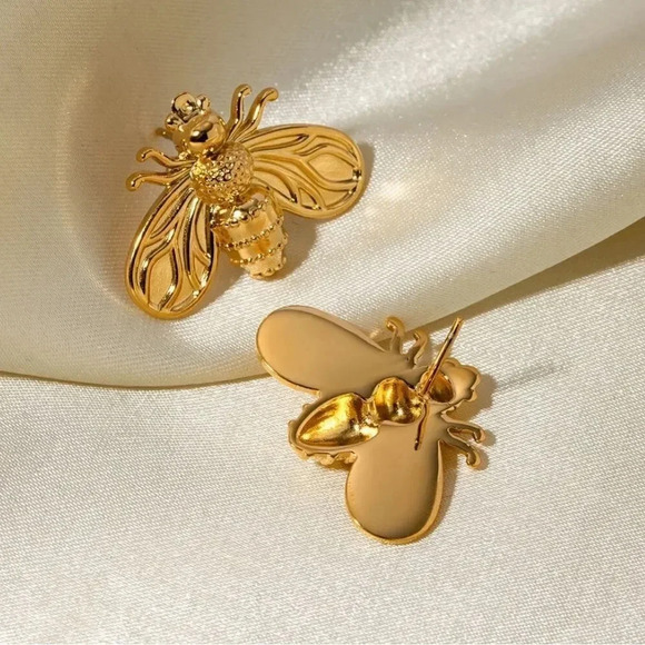 Bee Golden 18K Gold Plated Stainless Steel Waterproof Earrings - Picture 6 of 15